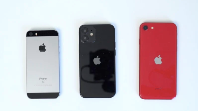 Az új SE-nél is kisebb lehet az idei iPhone-generáció alapmodellje